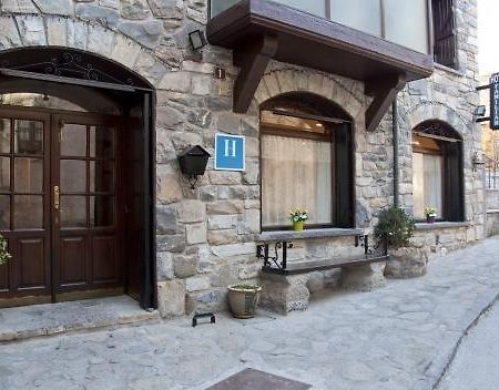 Hotel Maximina Sallent De Gallego Luaran gambar